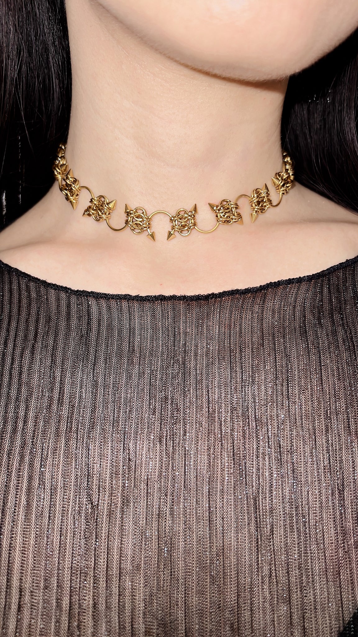 Barbed Wire Kisses Choker in gold [No Jewels]